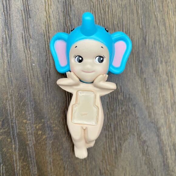 Sonny Angel Hippers Elephant mini figure collectible attach me - Picture 1 of 9